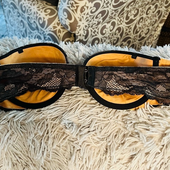 Victoria Secret Biofit Black Lace Bra - Picture 3 of 5